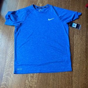 NWT NIKE DRI-FIT Swim Shirt Mens Medium